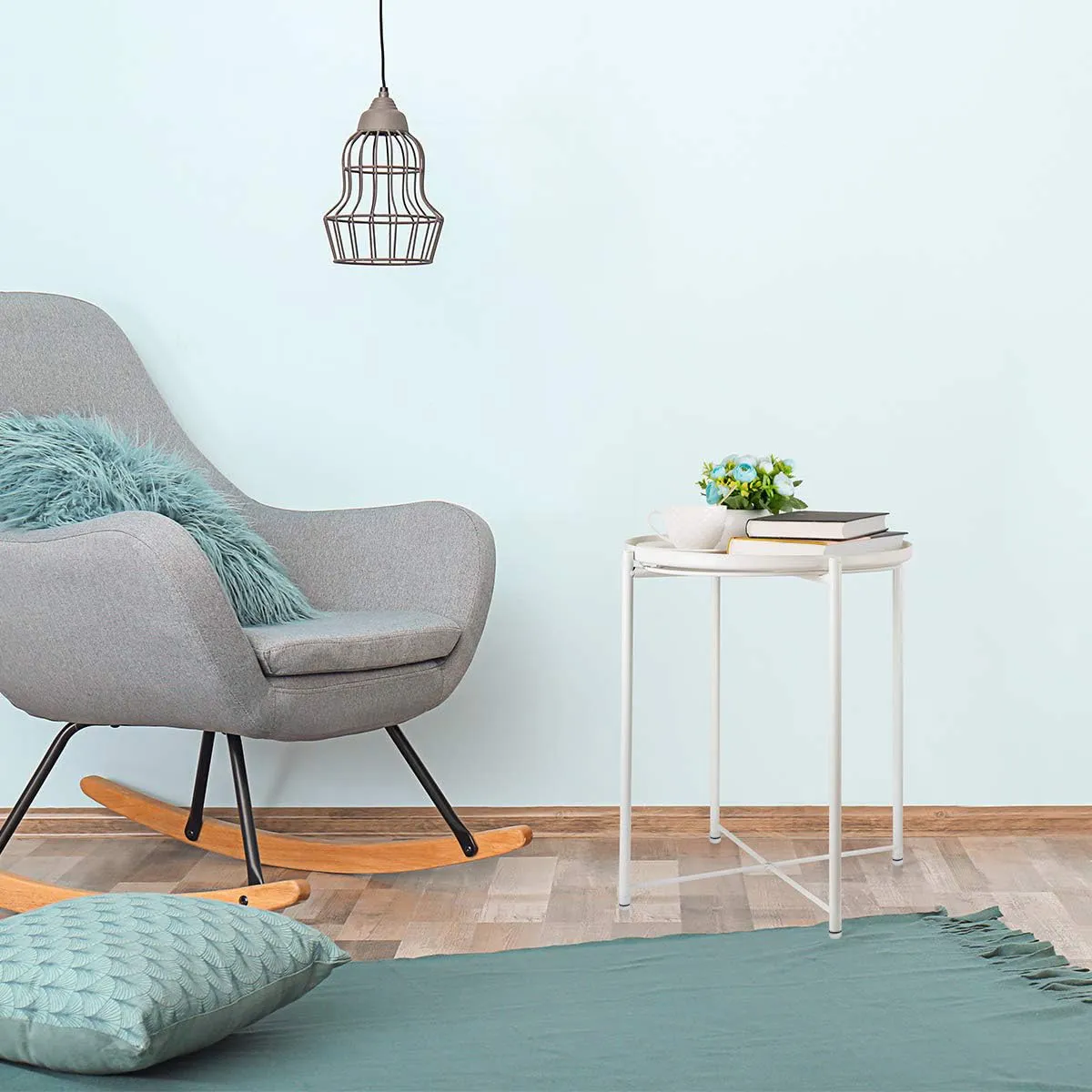 danpinera White End Table, Outdoor White Side Table for Small Spaces Accent Patio Side Table Round Metal Coffee Table Waterproof Removable Tray Table Living Room Bedroom Balcony Office Milky White