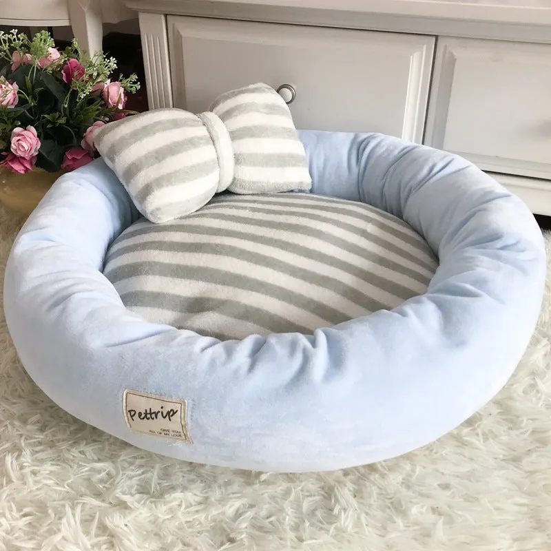 Plush Donut Pet Bed with Pillow