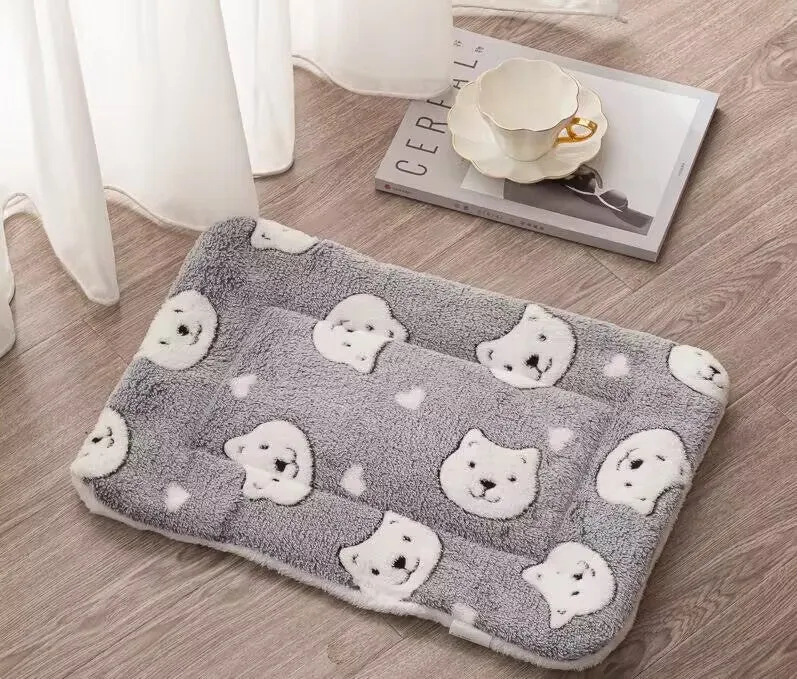 Thickened Dog Bed Mat Soft Pet Sleeping Mat for Dogs Cats Winter Warm Pet Blanket